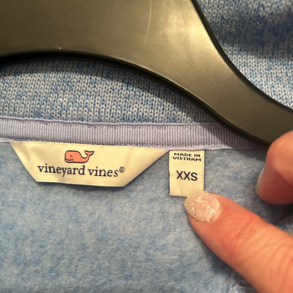 Vineyard Vines women’s pullover - Picture 2 of 4